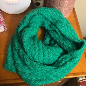 New Gap Women’s Sea Green Knit Scarf
